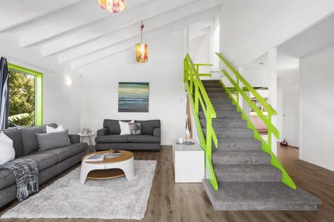 Photo of property in 8 Wiriana Place, Stanmore Bay, Whangaparaoa, 0932