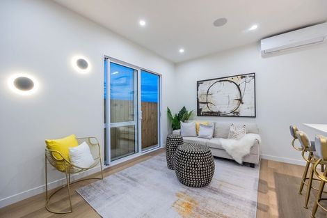 Photo of property in 38 Horokaka Street, Massey, Auckland, 0614