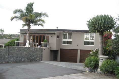 Photo of property in 15 Page Point, Mellons Bay, Auckland, 2014