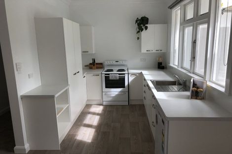 Photo of property in 12 Karina Terrace, Roslyn, Palmerston North, 4414