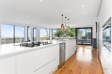 Photo of property in 75 Minnehaha Avenue, Titirangi, Auckland, 0604