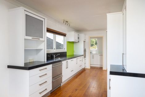 Photo of property in 56 Wallath Road, Westown, New Plymouth, 4310