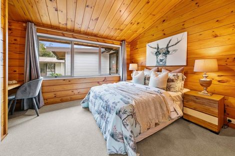 Photo of property in 204 Shaw Road, Oratia, Auckland, 0604