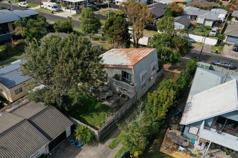 Photo of property in 82 Percy Road, Papamoa Beach, Papamoa, 3118