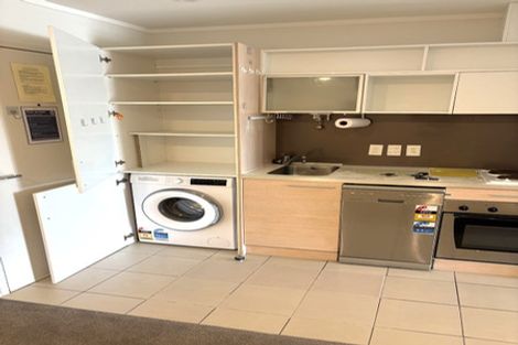 Photo of property in Luna Apartments, 4d/16 Burton Street, Grafton, Auckland, 1010