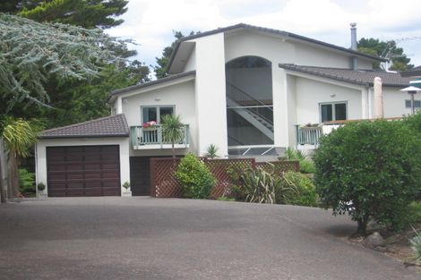 Photo of property in 48 James Evans Drive, Northcote, Auckland, 0627