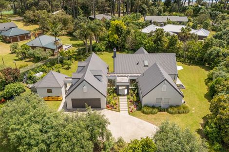 Photo of property in 753 Matarangi Drive, Matarangi, Whitianga, 3592