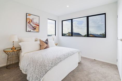 Photo of property in 61 Horokaka Street, Massey, Auckland, 0614