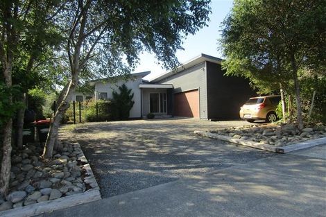 Photo of property in 37 Riverstone Drive, Riverstone Terraces, Upper Hutt, 5018