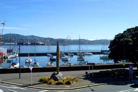 Photo of property in Aqua, 5/74 Oriental Parade, Oriental Bay, Wellington, 6011