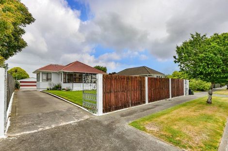 Photo of property in 6 Hillary Crescent, Upper Riccarton, Christchurch, 8041