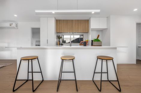 Photo of property in 102 Langdale Avenue, Paraparaumu, 5032