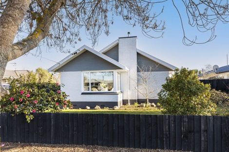 Photo of property in 45 Emlyn Place, Avondale, Christchurch, 8061