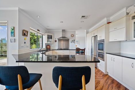 Photo of property in 126 Kohinui Road, Parua Bay, Onerahi, 0192