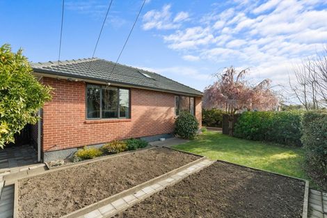 Photo of property in 39 Bevington Street, Avonhead, Christchurch, 8042