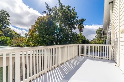 Photo of property in 21 Karaka Street, New Lynn, Auckland, 0600