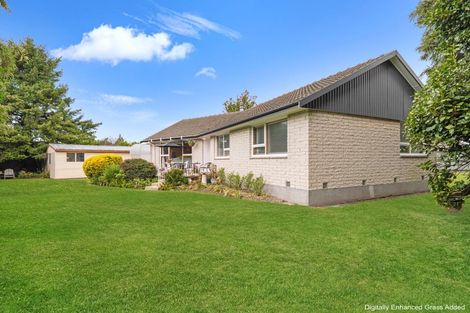 Photo of property in 12 Lomax Place, Islington, Christchurch, 8042