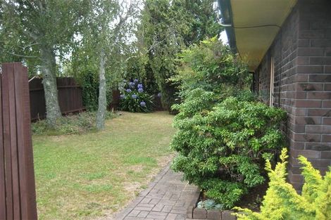Photo of property in 1/61 Highland Park Drive, Highland Park, Auckland, 2010