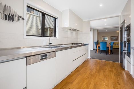 Photo of property in 3/84 Mana Esplanade, Paremata, Porirua, 5026