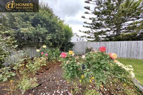 Photo of property in 13 Westall Road, New Lynn, Auckland, 0600