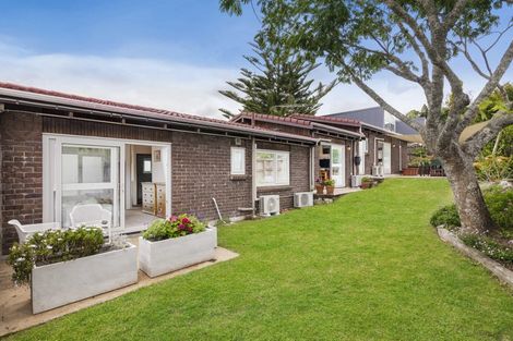 Photo of property in 103 Stapleford Crescent, Browns Bay, Auckland, 0630