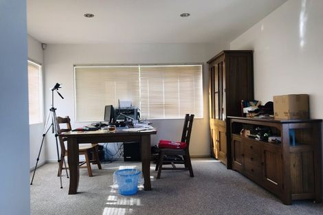 Photo of property in 20b Jellicoe Road, Murrays Bay, Auckland, 0630