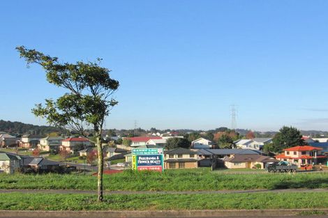 Photo of property in 12 Fairchild Avenue, Goodwood Heights, Auckland, 2105