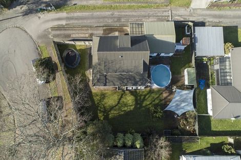 Photo of property in 4 Oak Avenue, Nawton, Hamilton, 3200