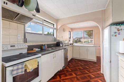 Photo of property in 4 Blanche Way, Half Moon Bay, Auckland, 2012