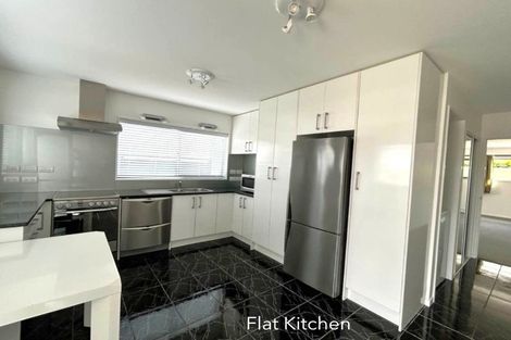 Photo of property in 32 Amante Crescent, Mairangi Bay, Auckland, 0630