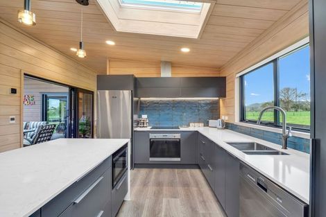 Photo of property in 346 Rahui Road, Otaki, 5583