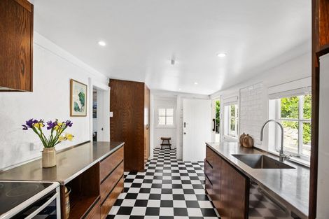 Photo of property in 171 Breaker Bay Road, Breaker Bay, Wellington, 6022