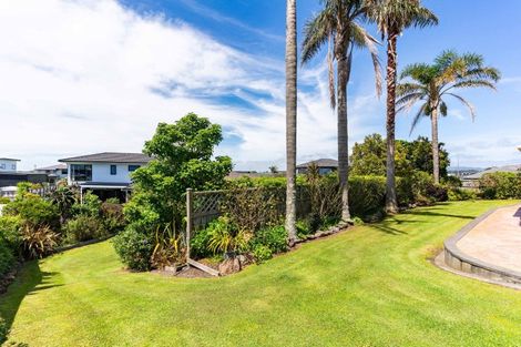 Photo of property in 59c One Tree Point Road, One Tree Point, 0118