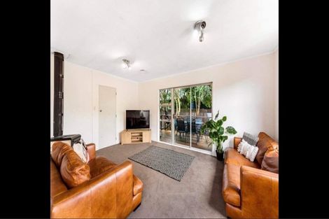 Photo of property in 11 Akron Grove, Totara Park, Upper Hutt, 5018