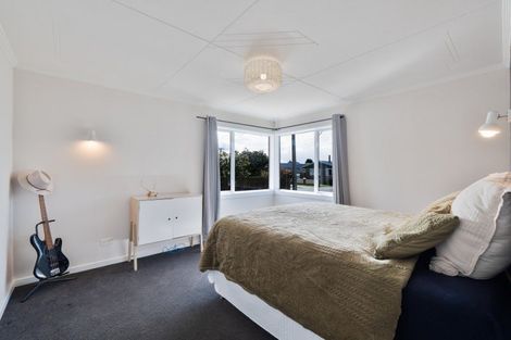 Photo of property in 39 Severn Street, Clifton, Invercargill, 9812