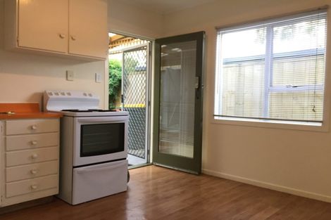 Photo of property in 132 Triangle Road, Massey, Auckland, 0614