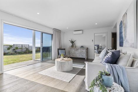 Photo of property in 357b Oceanbeach Road, Mount Maunganui, 3116