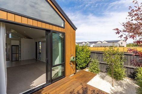 Photo of property in 9/90 Edgeware Road, St Albans, Christchurch, 8014