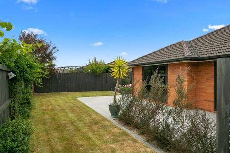 Photo of property in 6 Rose Leigh Drive, Cambridge, 3434