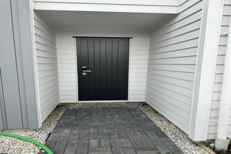 Photo of property in 723a Massey Road, Mangere, Auckland, 2022