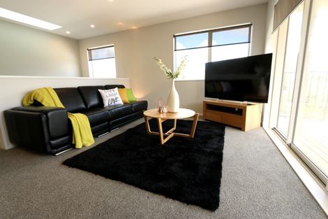 Photo of property in 5e Melia Place, Stanmore Bay, Whangaparaoa, 0932