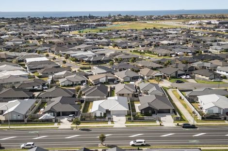 Photo of property in 203 Te Okuroa Drive, Papamoa, 3118