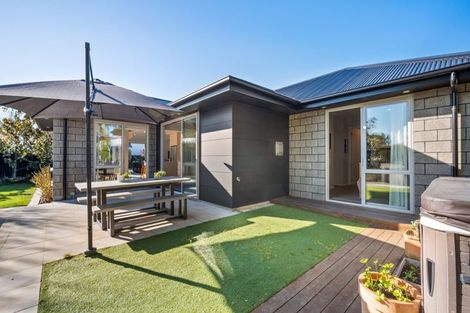 Photo of property in 55a Bryndwr Road, Bryndwr, Christchurch, 8052