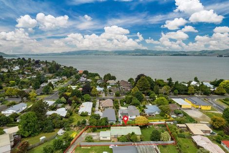 Photo of property in 10 Tirita Street, Kawaha Point, Rotorua, 3010