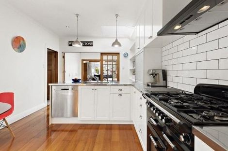 Photo of property in 13 Firth Terrace, Karori, Wellington, 6012