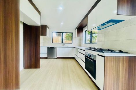 Photo of property in 8a Neems Place, Manurewa, Auckland, 2102