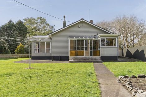 Photo of property in 8 Hydro Road, Burgess Park, New Plymouth, 4371