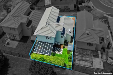 Photo of property in 16 Mulvaney Crescent, Henderson, Auckland, 0612