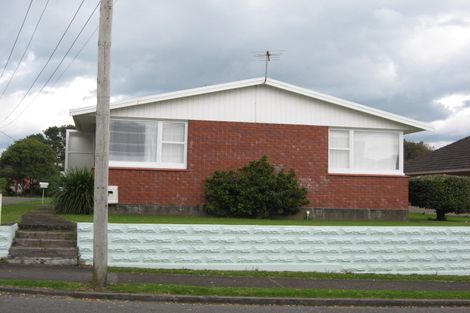 Photo of property in 2/67 Young Street, New Plymouth, 4310