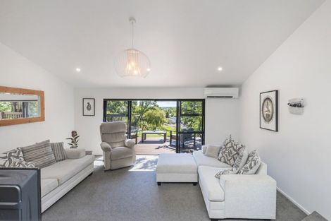 Photo of property in 248 Kauri View Road, Opaheke, Papakura, 2584